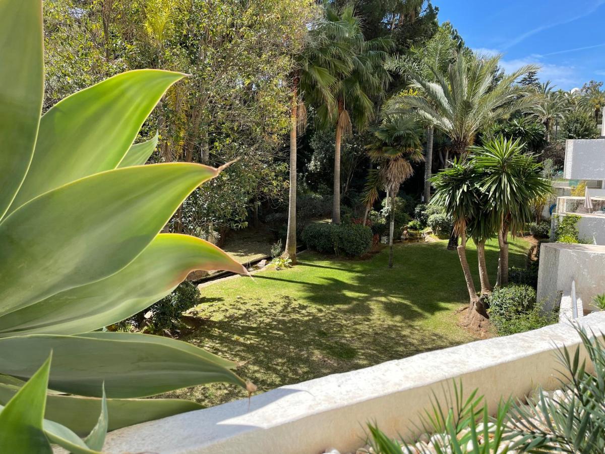 208, Close To The Beach, 2 Bedroom,golden Mile Apartment *